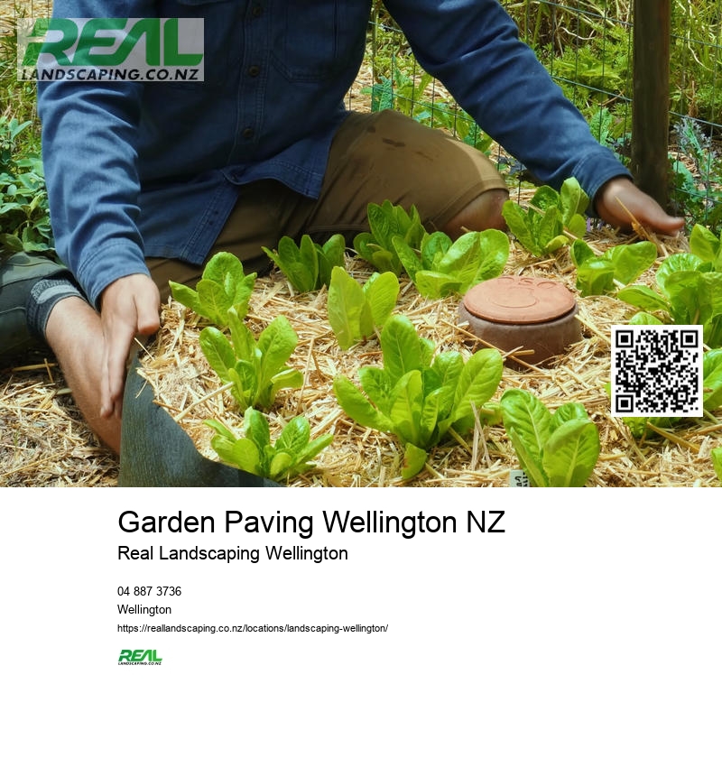 Wellington Garden Bulb Planting